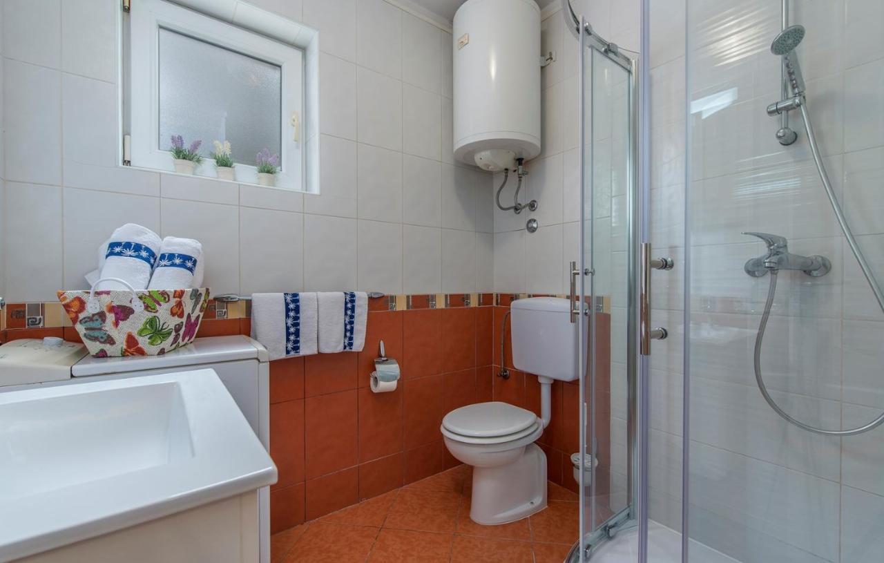 Apartment Amela Porec Esterno foto