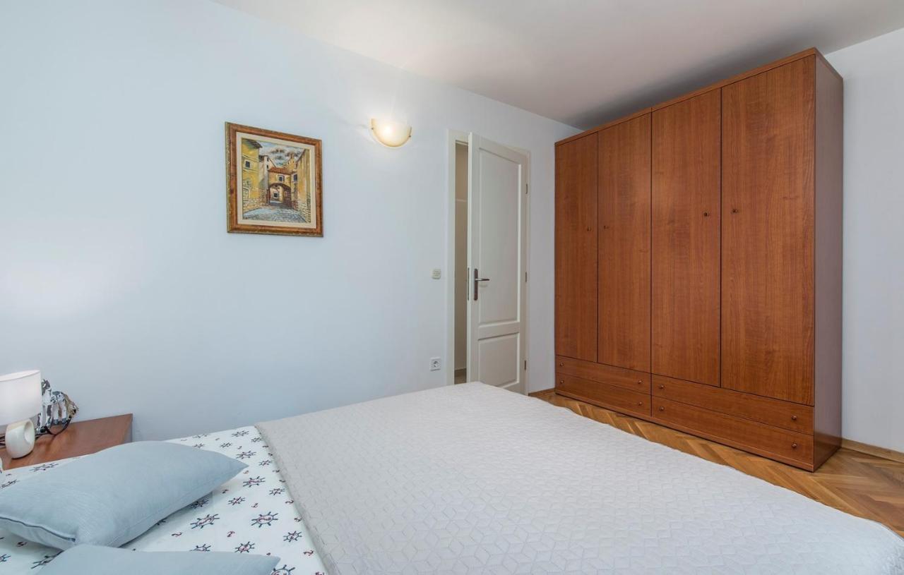 Apartment Amela Porec Esterno foto